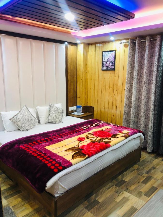 Valley Crown B&B Шимла Екстериор снимка