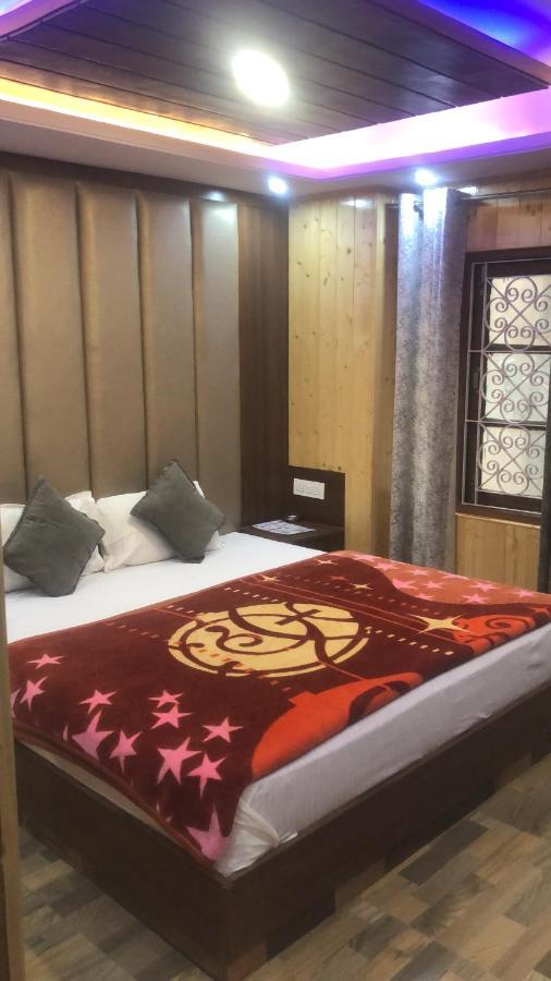 Valley Crown B&B Шимла Екстериор снимка